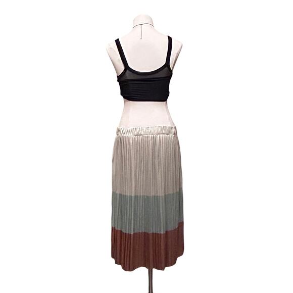 ZARA Color Block Metallic Pleated Skirt, Size Small - Picture 2 of 9